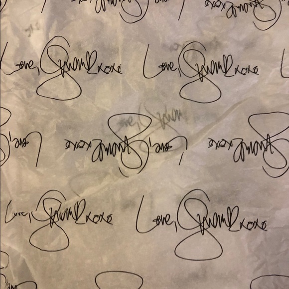 GX Gwen Stefani -Turn a Chair with these Shoes!! - Picture 3 of 3